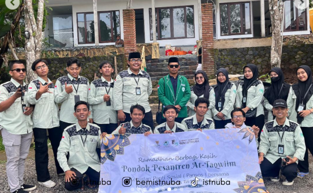 Mahasiswa ISTNUBA Gelar Kegiatan Sosial di Panti Asuhan At-Taqwiim
